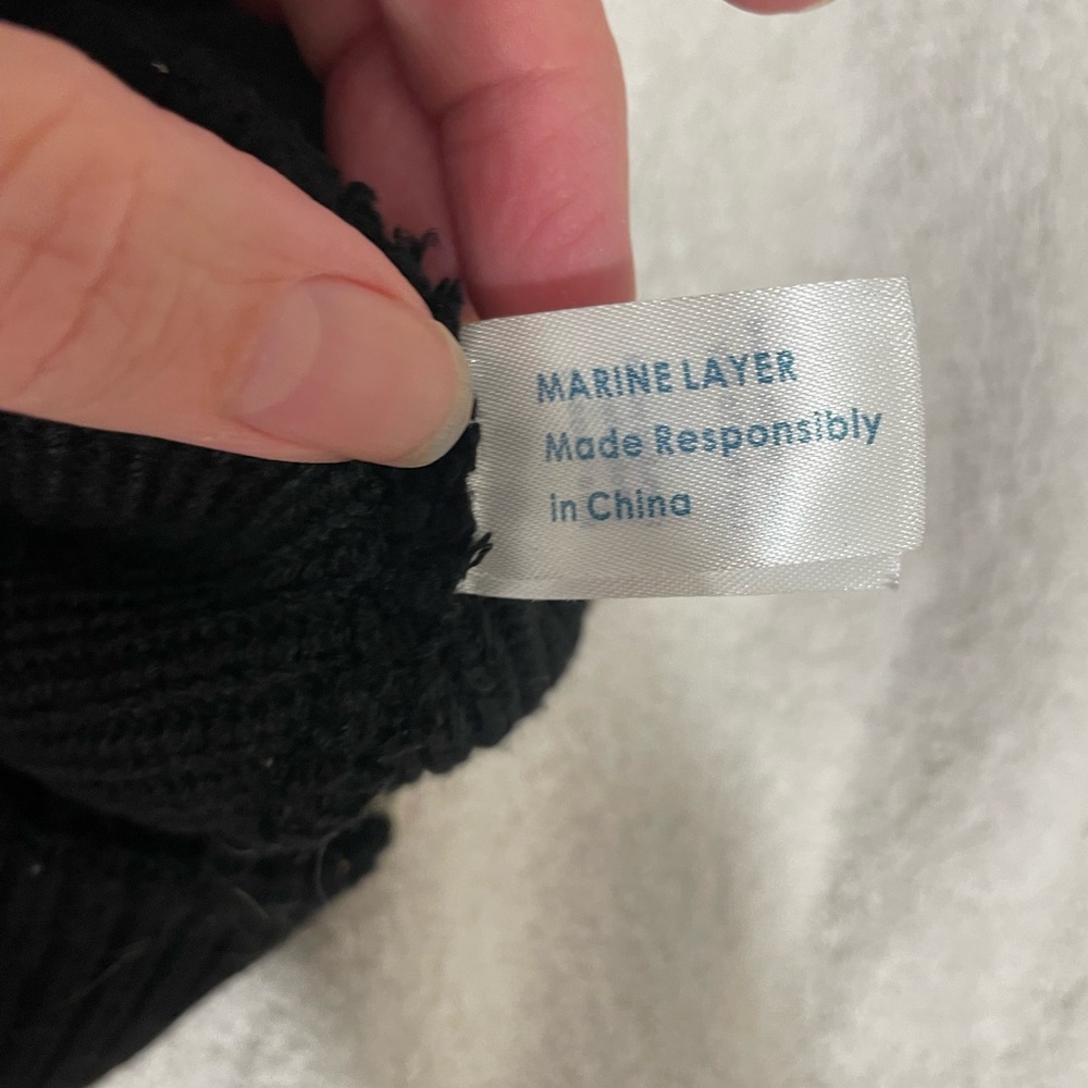 Marine Layer black knit hat - Picture 3 of 3